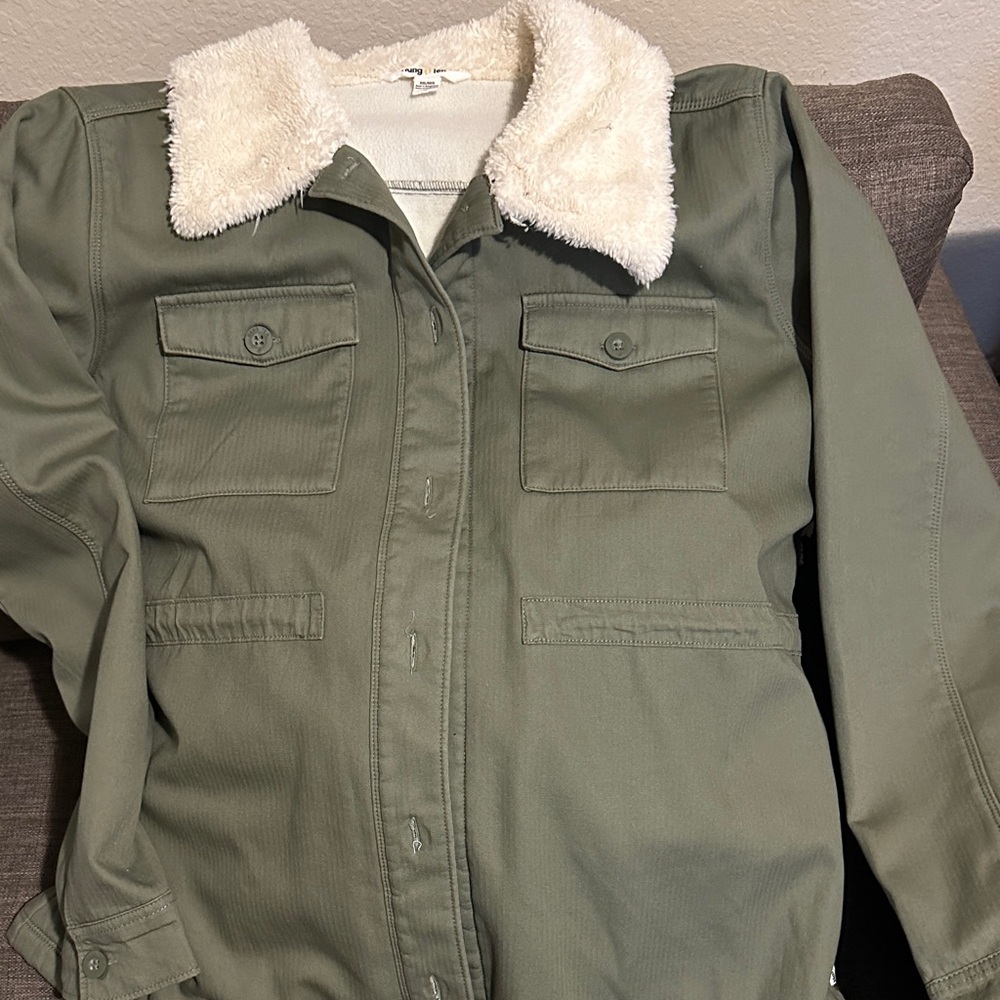 Hang Ten Olive Utility Jacket with Cream Sherpa Collar.  Like new